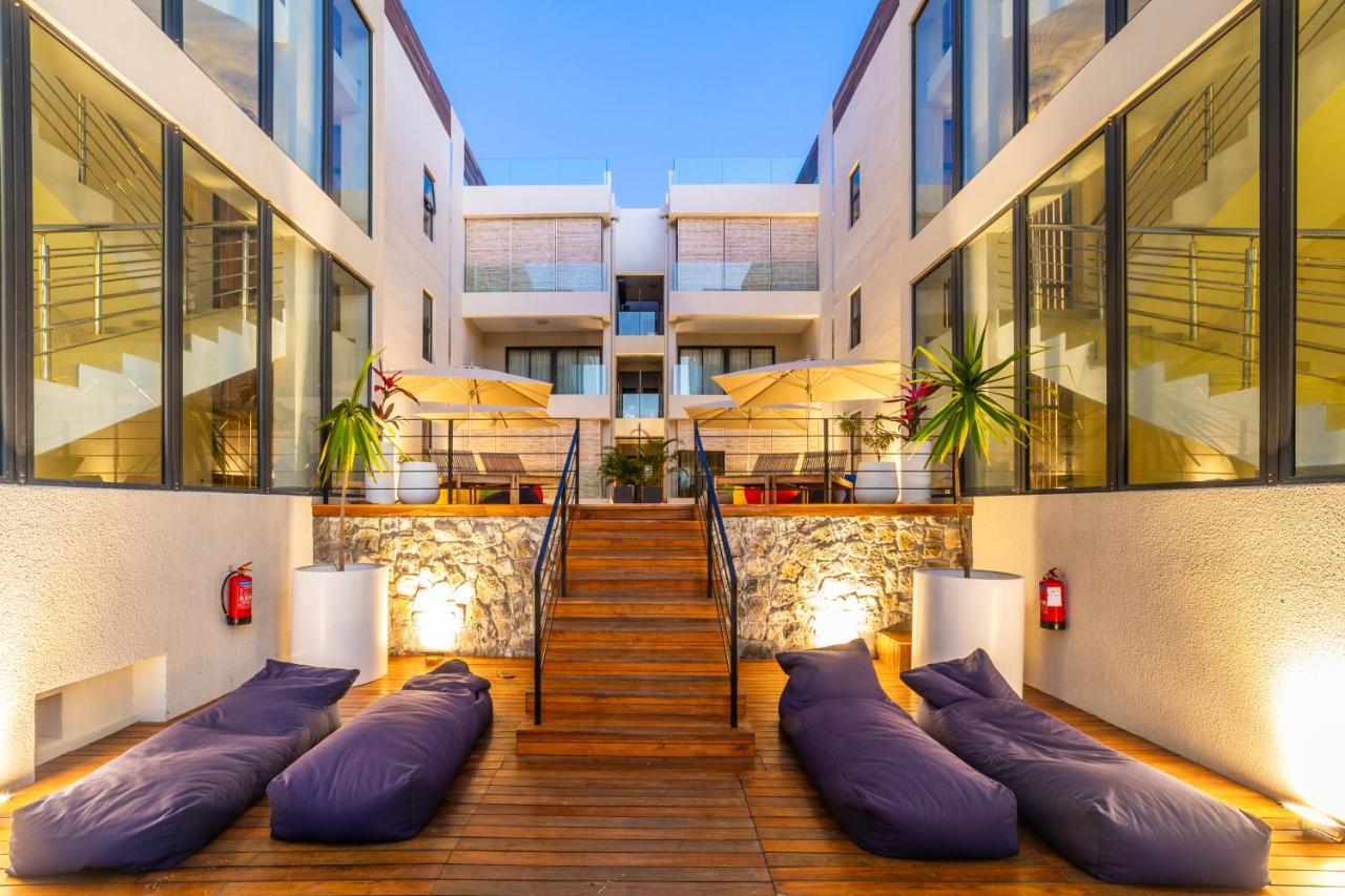 One Bay Residence Unit 15 - Penthouse With Private Roof Top, Jacuzzi And Sea View Grand Baie Exterior photo